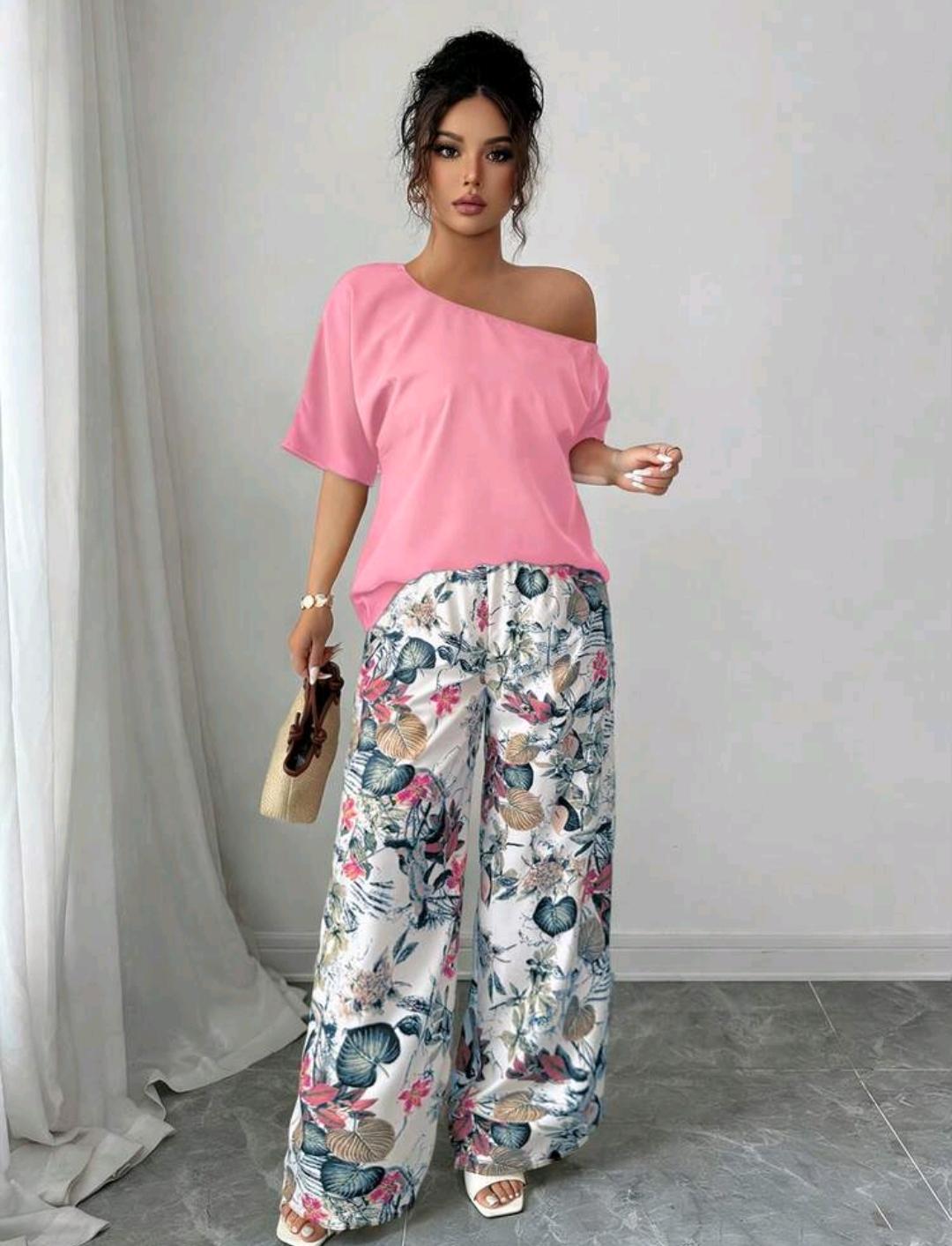 Set de 2 piezas con top de hombro asimétrico y pantalones con estampado floral