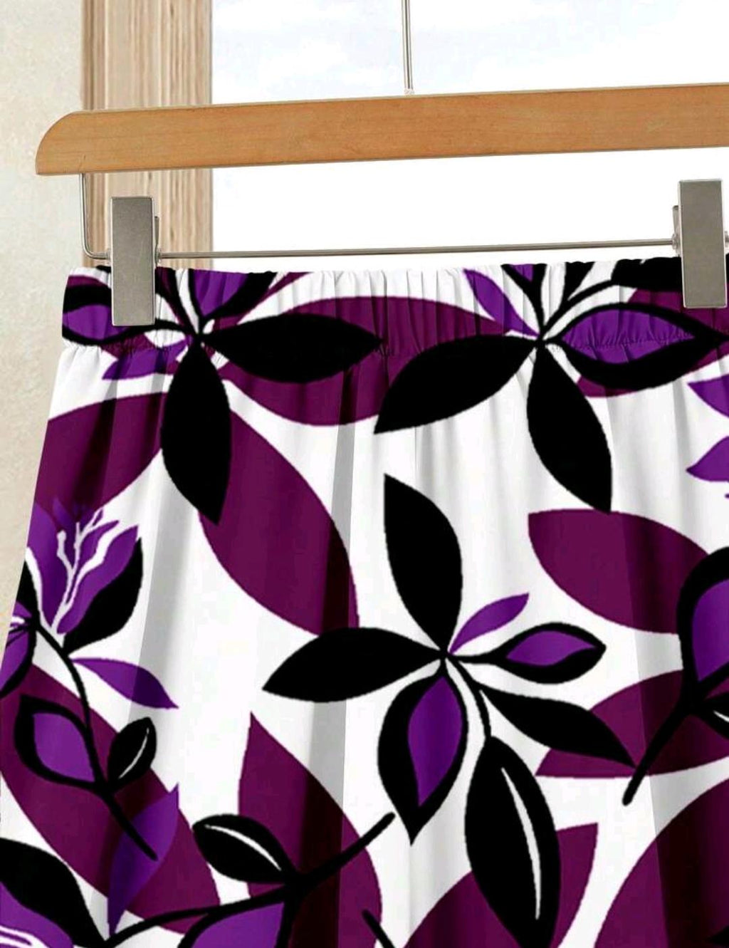 Conjunto de 2 piezas de falda con estampado y blusa color vinotinto