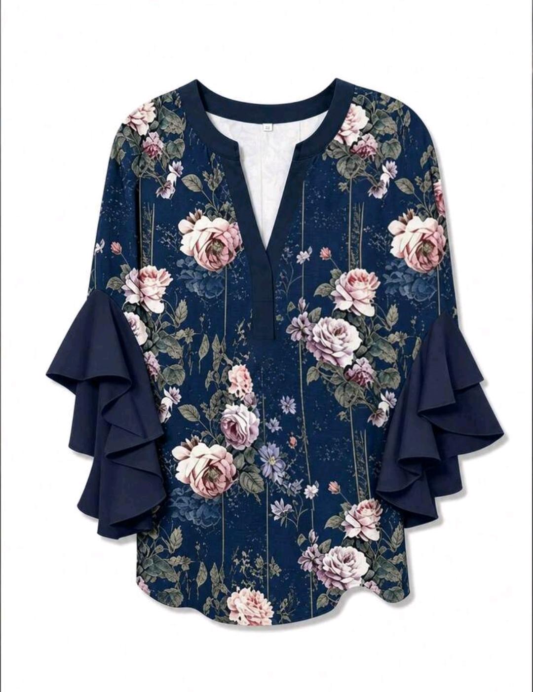 Blusa floral con cuello en V y mangas con volantes | Bajo pedido