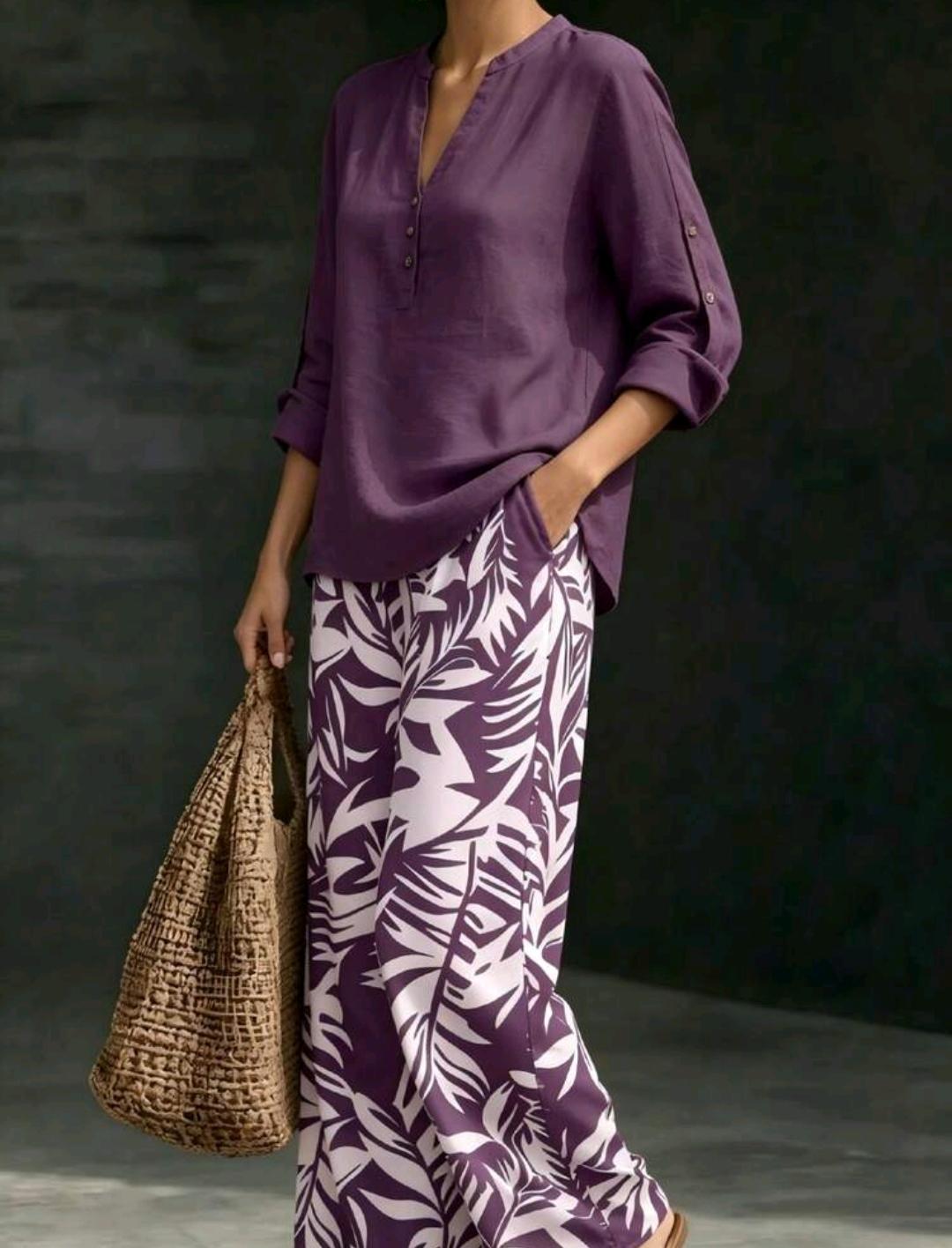 Conjunto ciruela con pantalón palazzo estampado