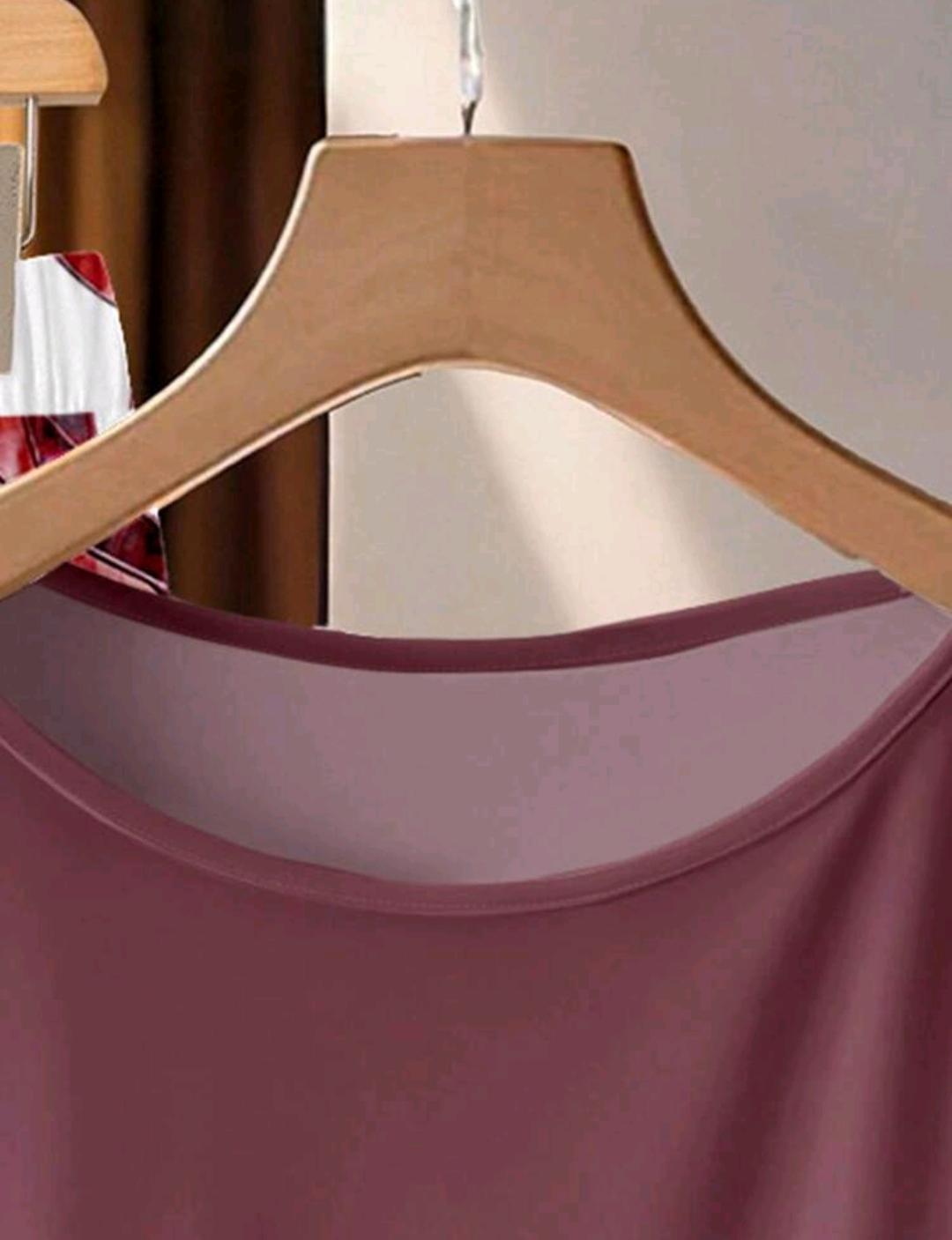 2 piezas Conjunto de camisa con corbata de moño rojo ciruela y pantalones rectos sueltos con estampado geométrico, adecuado para primavera y verano