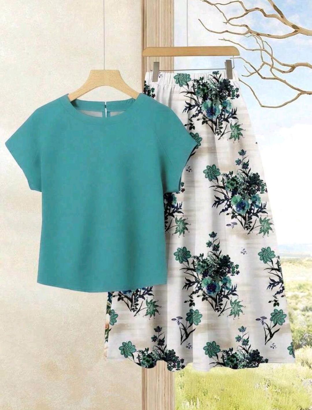 2 piezas Conjunto de blusa casual de unicolor + falda estampada para vacaciones, conjunto de ropa de verano para mujer.