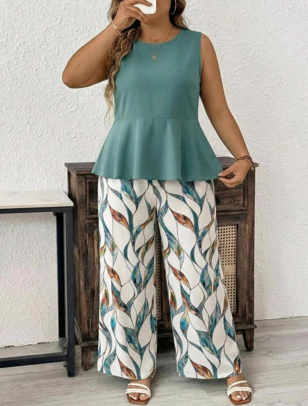 SHEIN LUNE 2 piezas/Set top de cuello redondo+pantalones rectos sueltos para mujer talla grande, estampado geométrico abstracto casual.