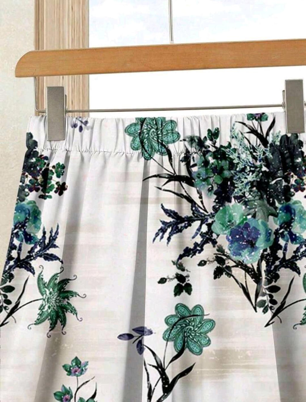 2 piezas Conjunto de blusa casual de unicolor + falda estampada para vacaciones, conjunto de ropa de verano para mujer.