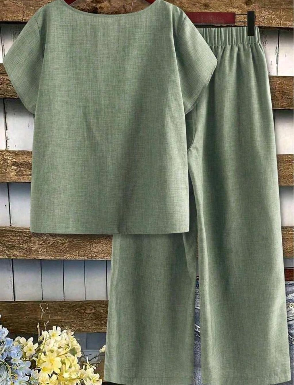 Conjunto de blusa lisa y pantalón ancho estampado | Bajo pedido