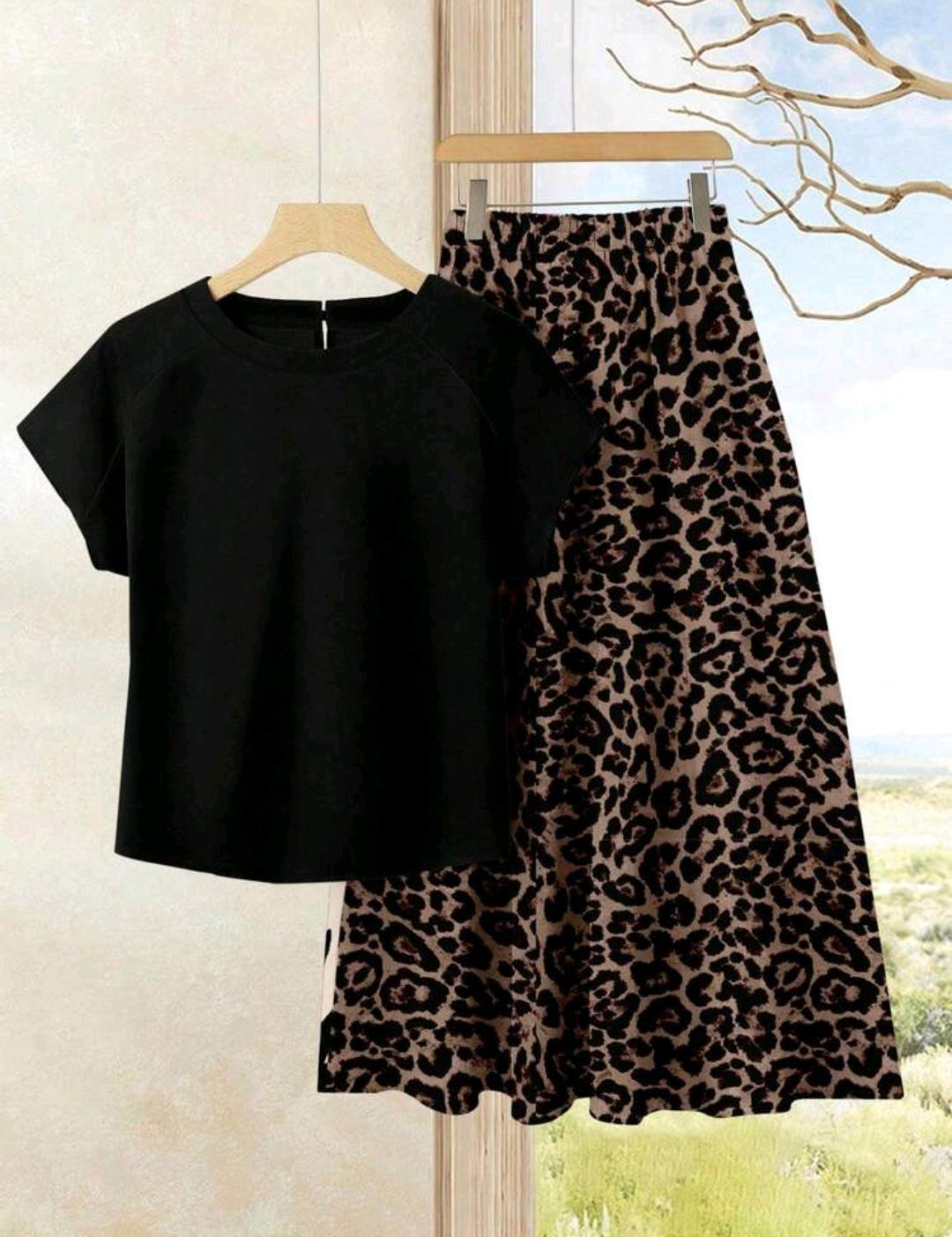 Conjunto de 2 piezas para mujer de blusa de color liso + falda estampada, atuendo de verano, blusa estampado estilo carnaval, casual para vacaciones, negro y beige, para uso diario y citas.