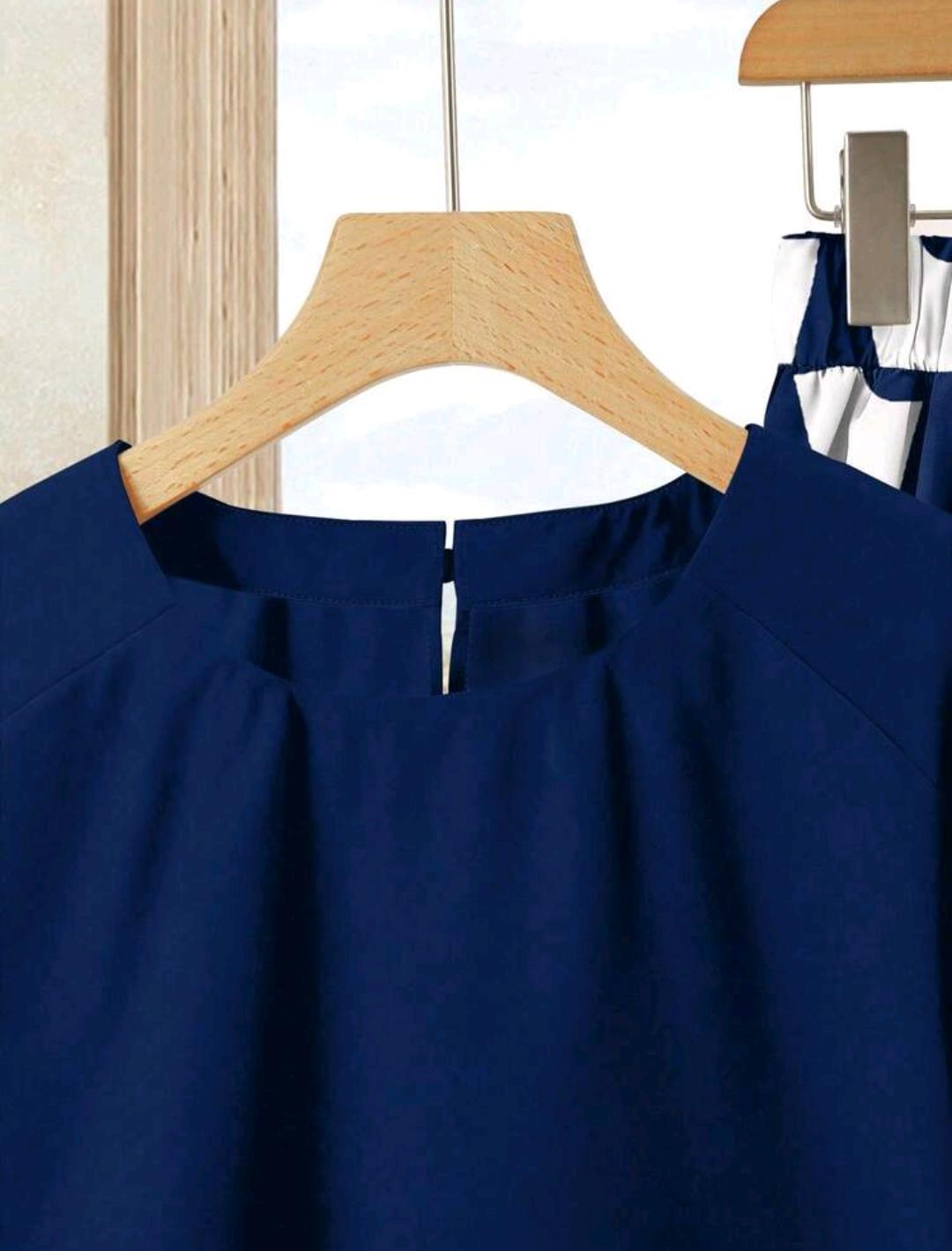 Rusticease 2 piezas Conjunto de top casual de unicolor + falda estampada para vacaciones, ropa de verano para mujer.