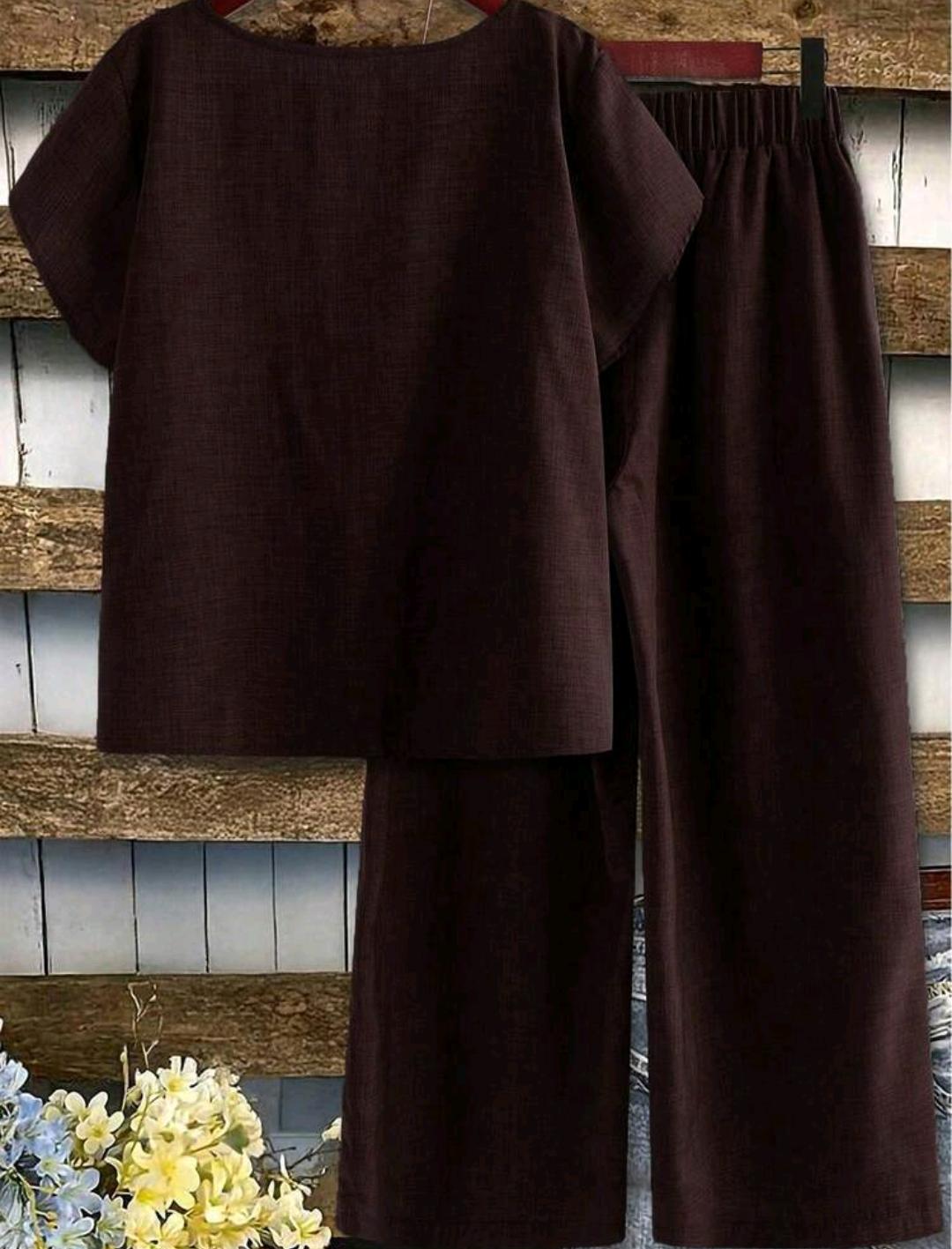 Conjunto de blusa lisa y pantalón ancho estampado | Bajo pedido