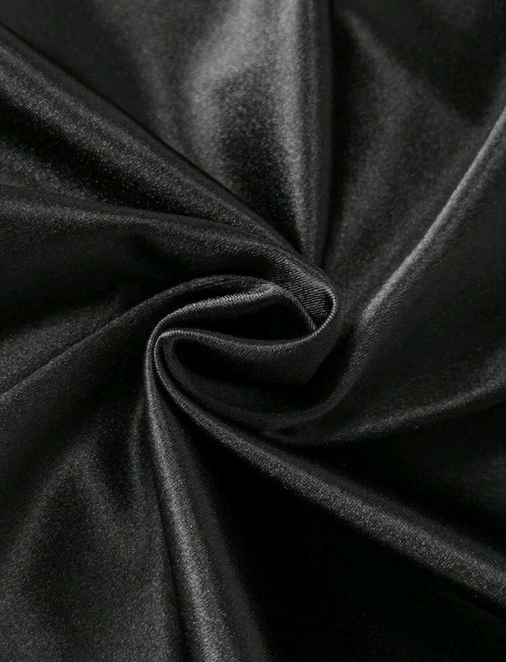 Vestido elegante con cuello halter y volantes | Bajo pedido
