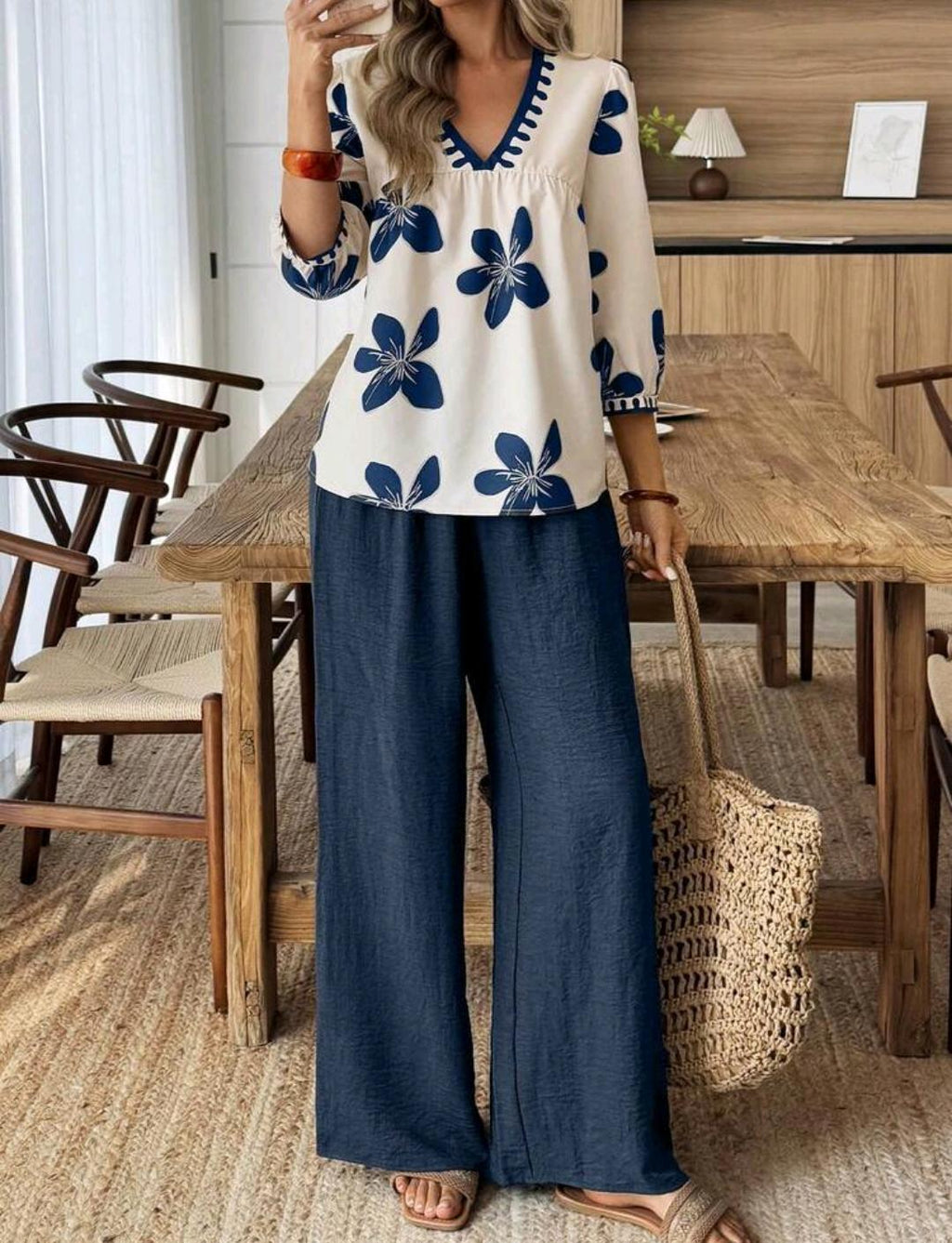 Conjunto de 2 piezas de blusa de manga 3/4 con cuello en V y estampado floral, y pantalones holgados, ropa casual de vacaciones, primavera/verano