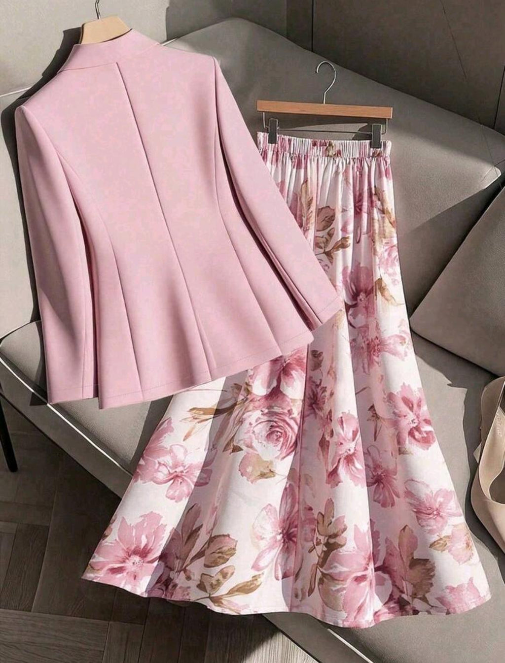 GlowEve CURVE Conjunto de 2 piezas de mujer talla grande con blazer elegante y estampado floral y falda holgada de línea A, conjunto de traje sastre informal de negocios, traje de falda con estampado floral y blazer para primavera.