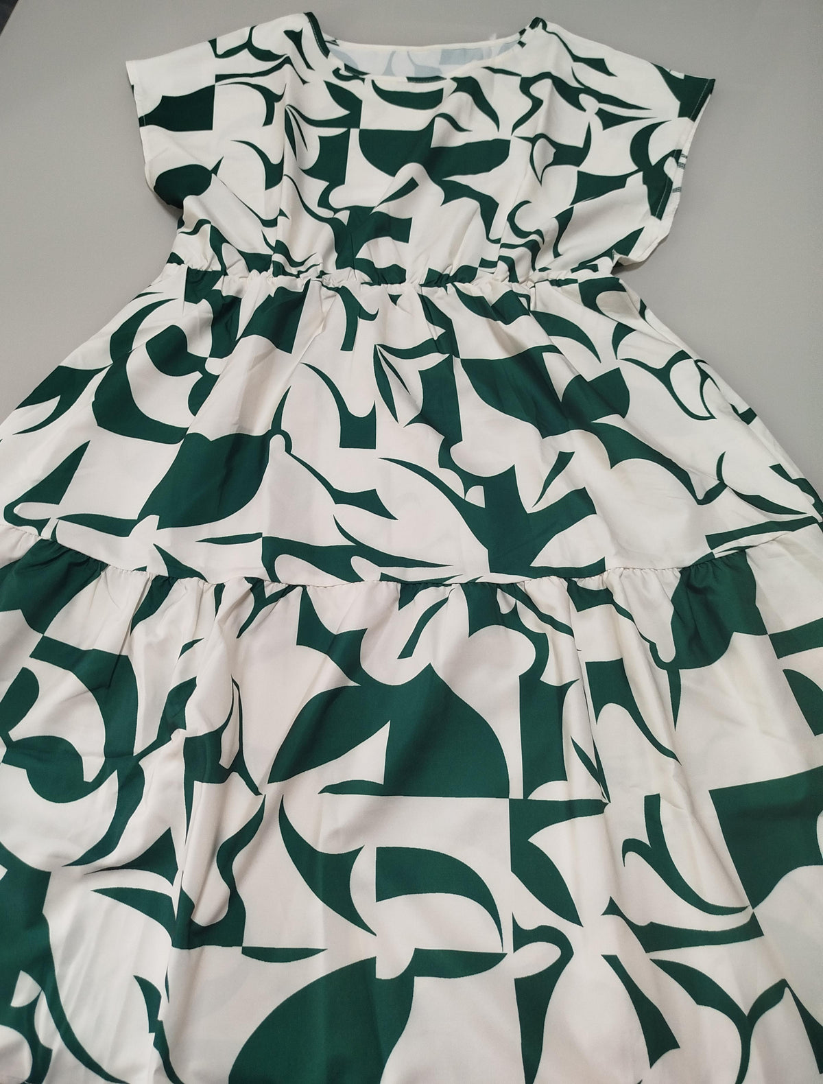 Vestido corto casual de manga corta con cuello redondo y estampado geométrico para mujer, primavera/verano