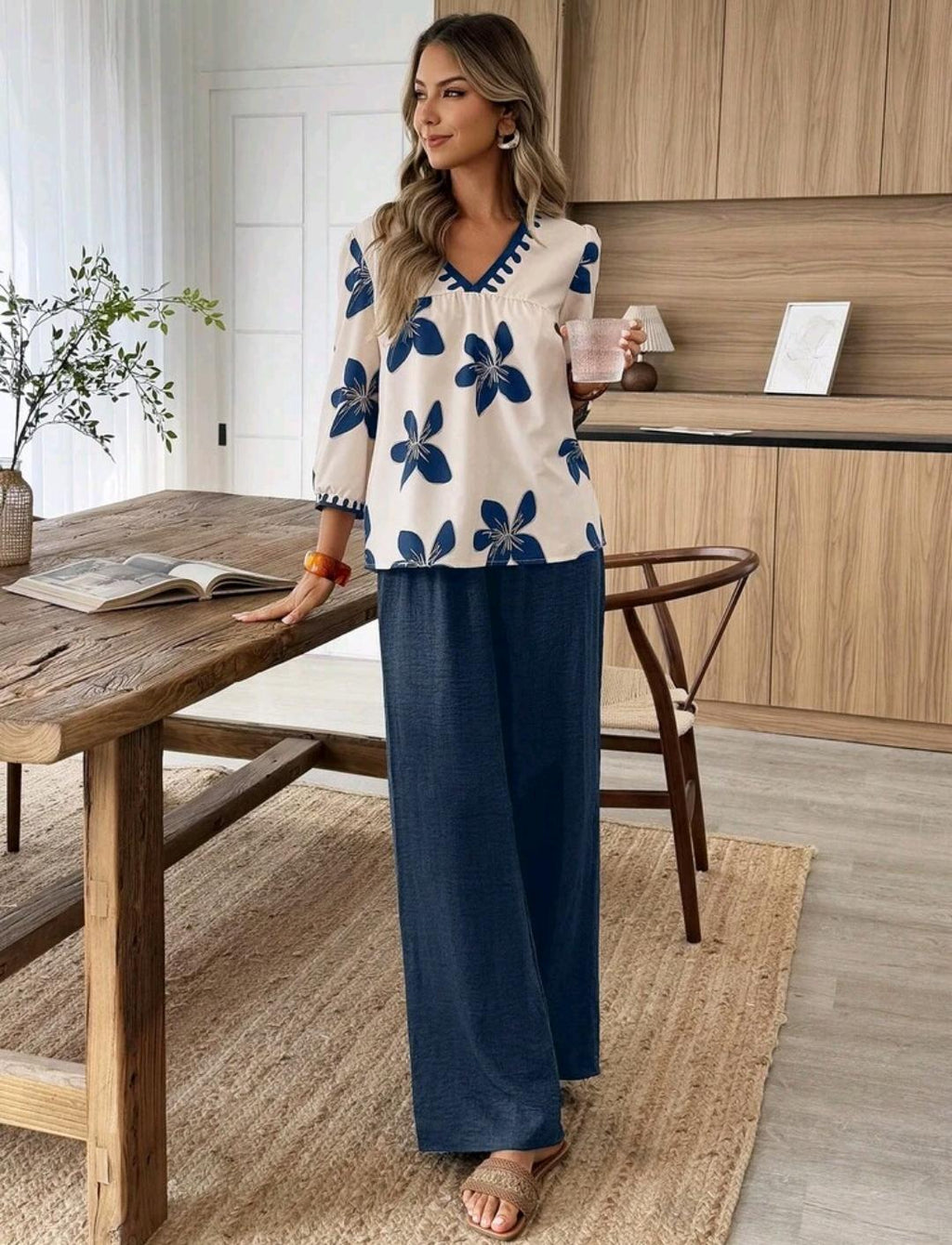 Conjunto de 2 piezas de blusa de manga corta con cuello en V y estampado floral, y pantalones holgados, ropa casual de vacaciones, primavera/verano