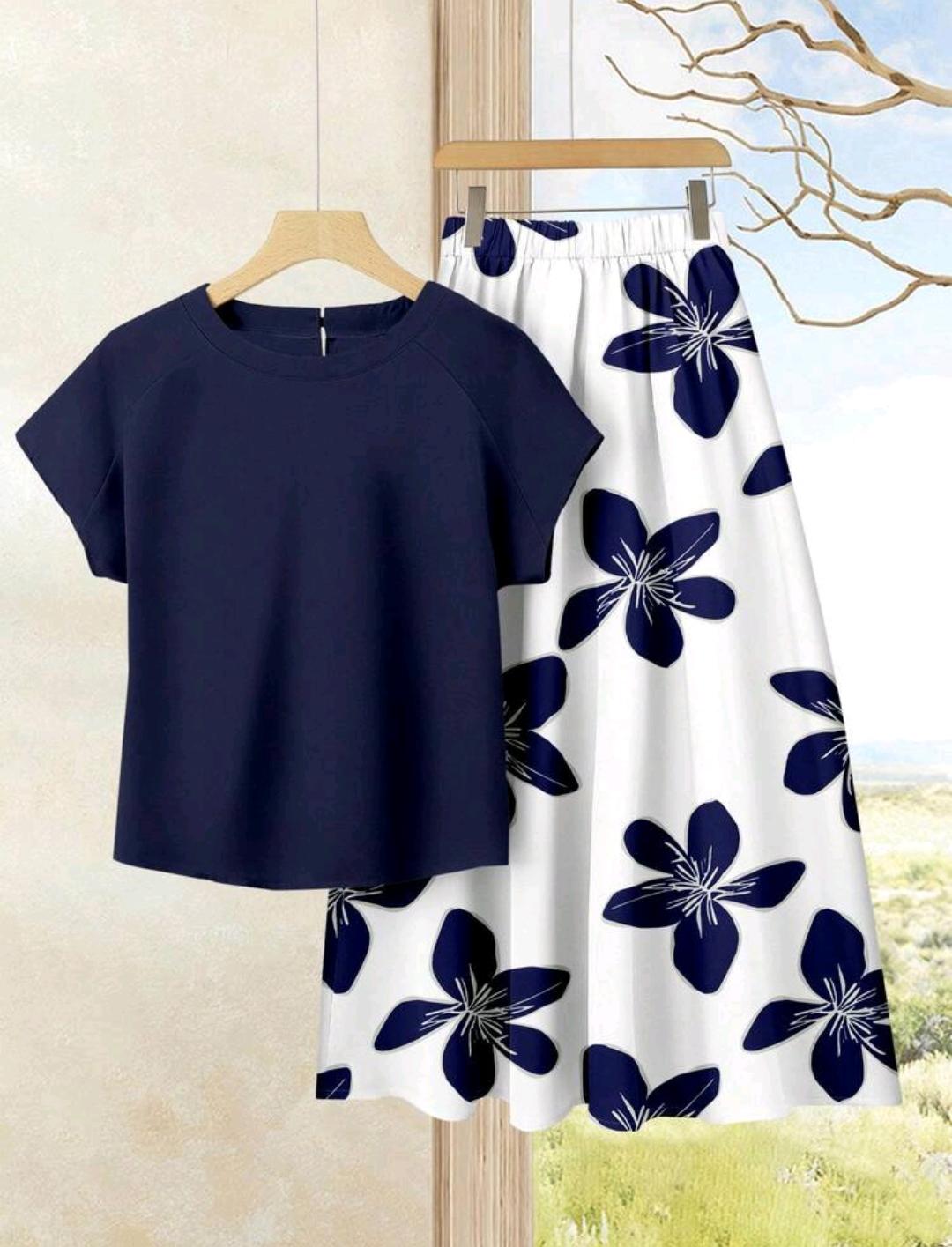2 piezas Conjunto casual de verano para mujer con parte superior de unicolor + falda estampada.