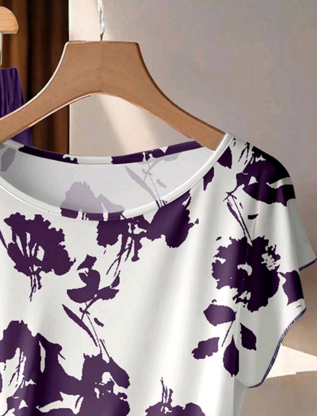 EMERY ROSE Conjunto casual de 2 piezas para mujer talla grande con camisa de manga corta con estampado floral y pantalones de pierna ancha.