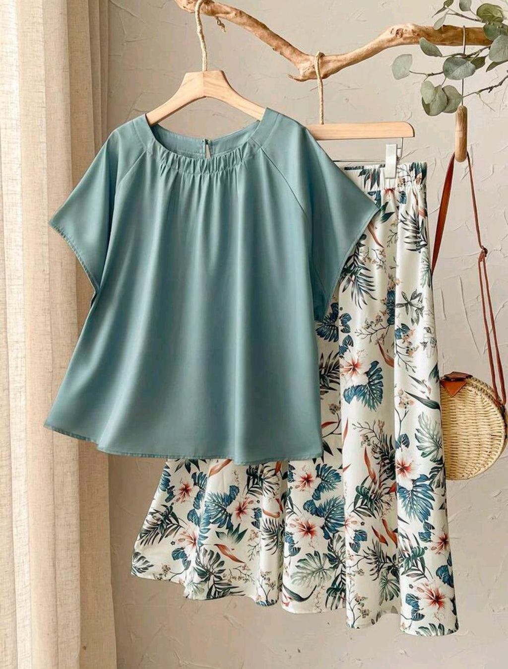 Conjunto de 2 piezas de talla grande para mujer, con blusa de manga corta y falda con estampado botánico, para vacaciones en primavera/verano