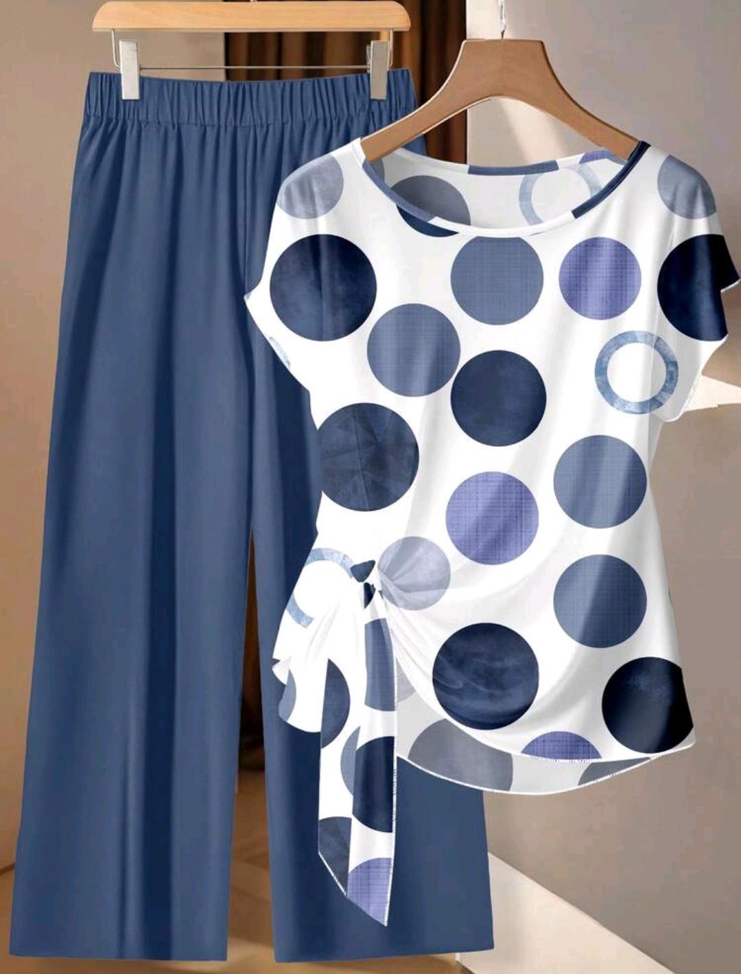 EMERY ROSE Conjunto casual de 2 piezas para mujer talla grande con parte superior plisada de cuello redondo con estampado geométrico y pantalones de pierna ancha de cintura elástica de unicolor
