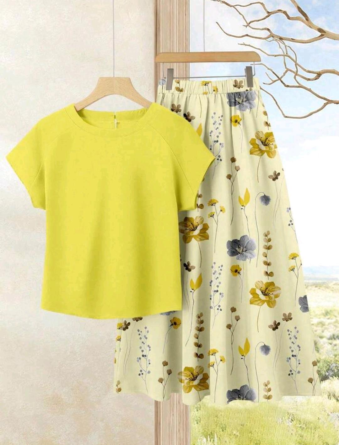 SHEIN LUNE 2 piezas Conjunto de top casual de unicolor + falda estampada para vacaciones y disfrutar del verano.