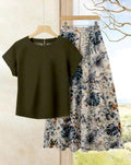Conjunto de 2 piezas de falda con estampado floral y blusa unicolor.