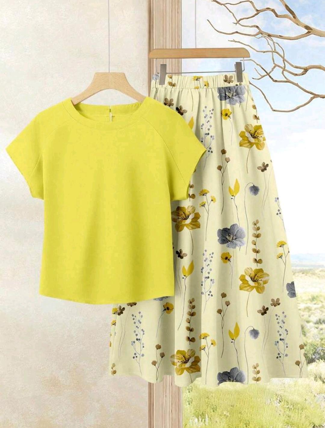 SHEIN LUNE 2 piezas Conjunto de top casual de unicolor + falda estampada para vacaciones y disfrutar del verano.