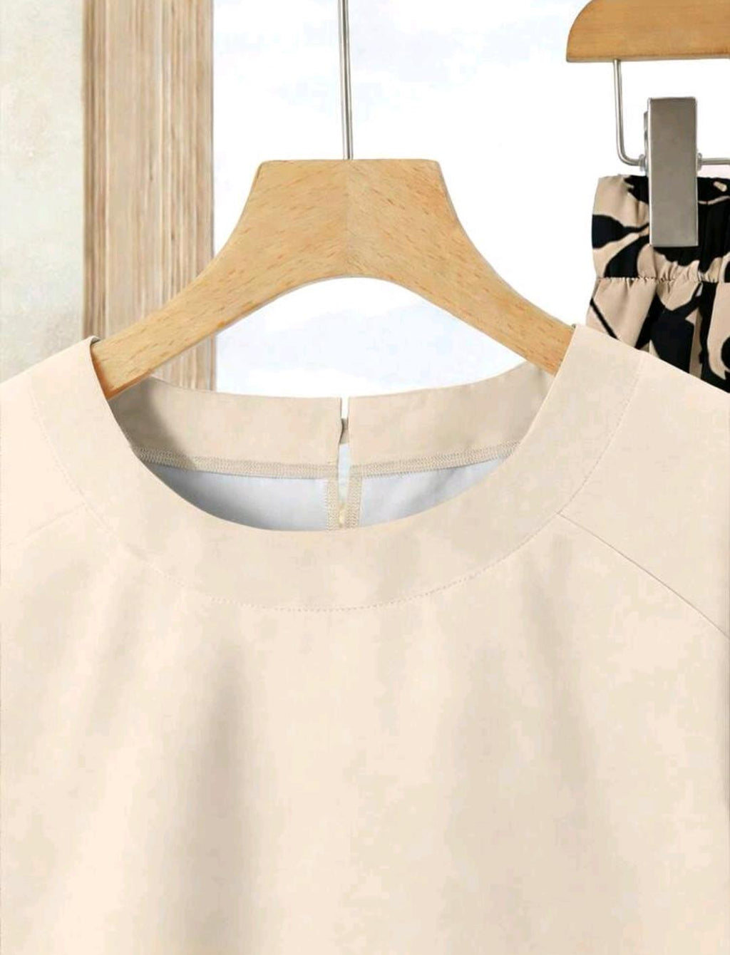 Rusticease Set de 2 piezas  top de unicolor + falda estampada para vacaciones casuales de mujer, conjunto de verano.